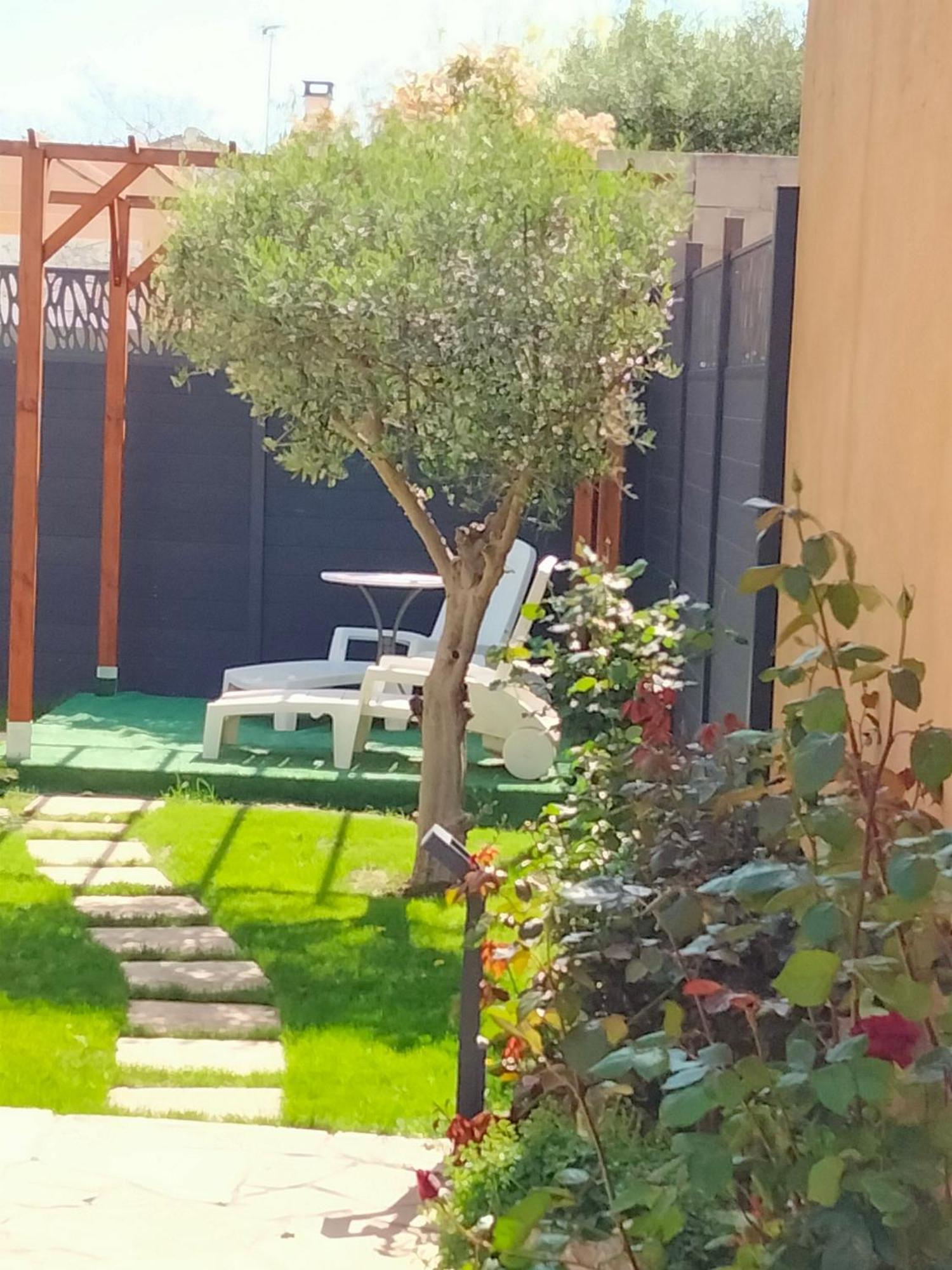 Maison 4 A 6 Pers Quartier Calme Tout Confort Aigues-Mortes Bagian luar foto