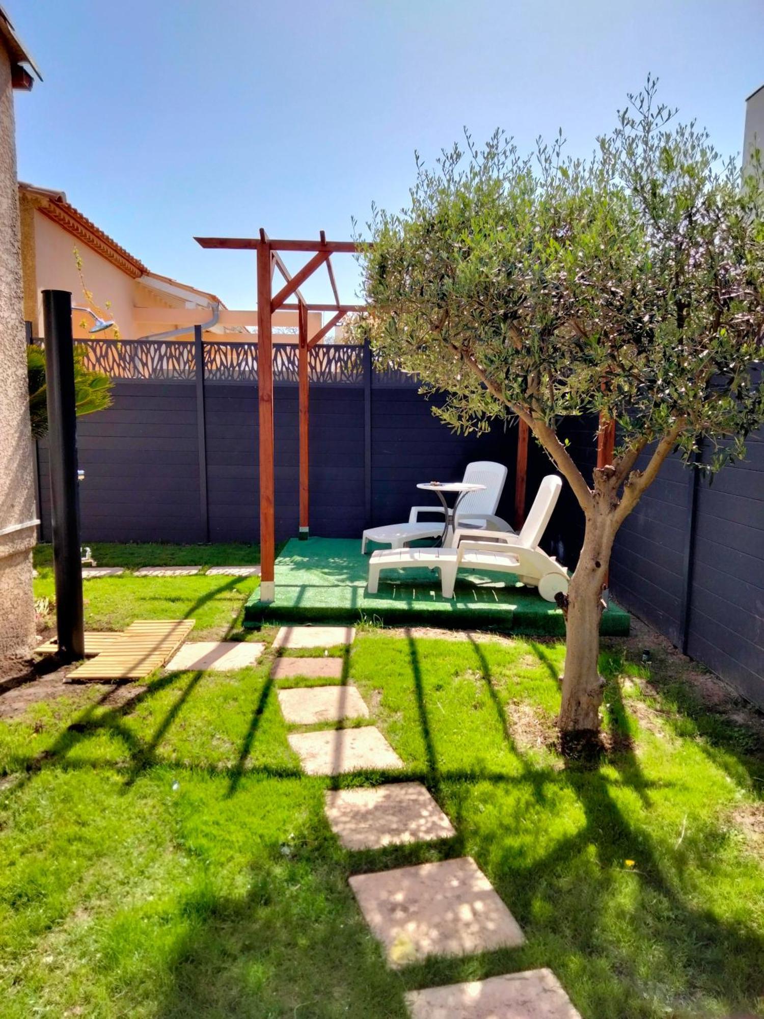 Maison 4 A 6 Pers Quartier Calme Tout Confort Aigues-Mortes Bagian luar foto